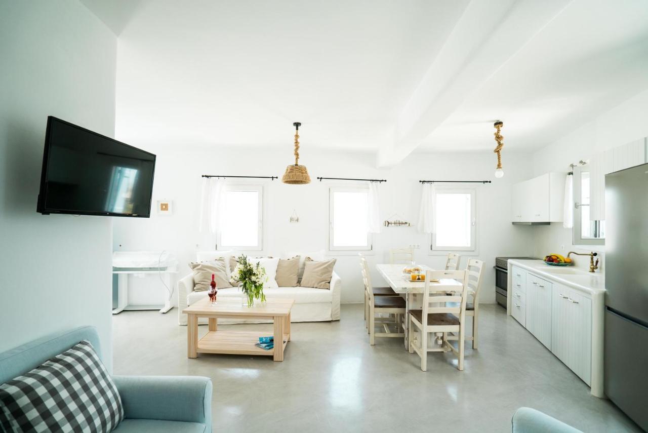 Plori Studios And Apartments Αιγιάλη Εξωτερικό φωτογραφία