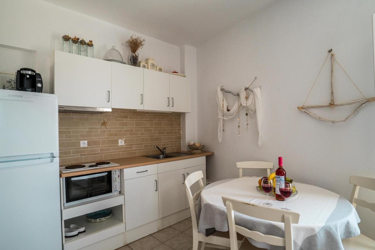 Plori Studios And Apartments Αιγιάλη Εξωτερικό φωτογραφία