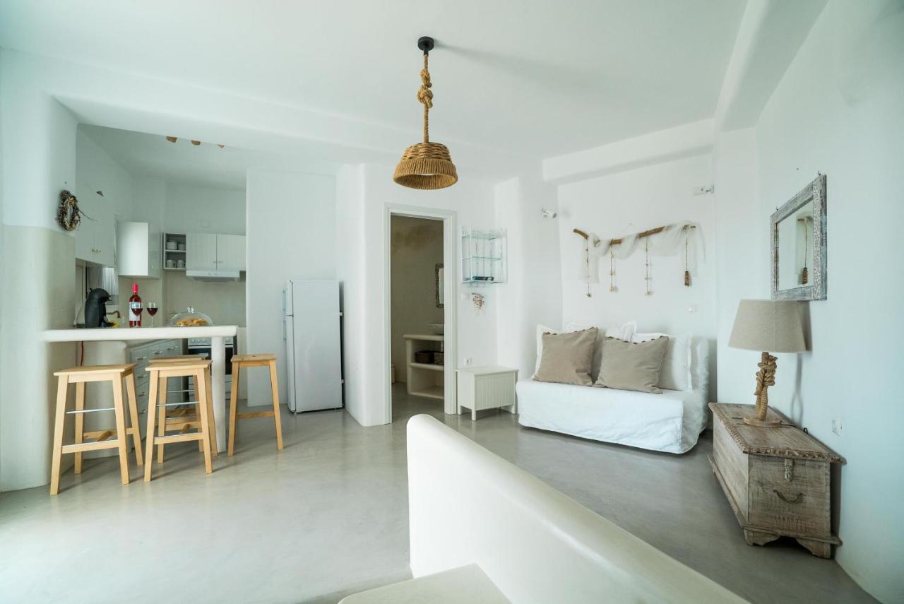 Plori Studios And Apartments Αιγιάλη Εξωτερικό φωτογραφία